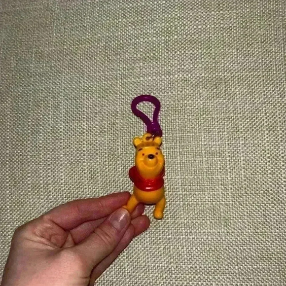 Vintage Winnie the Pooh Keychain bundle - Picture 3 of 10